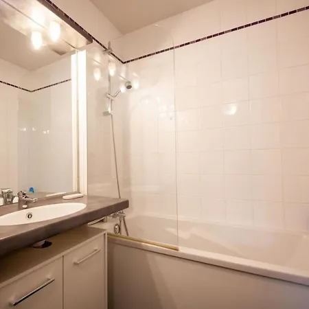 Le Petit Hector -studio Cosy Avec Parking -debourg * ليون