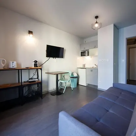 Le Petit Hector -studio Cosy Avec Parking -debourg Apartment *